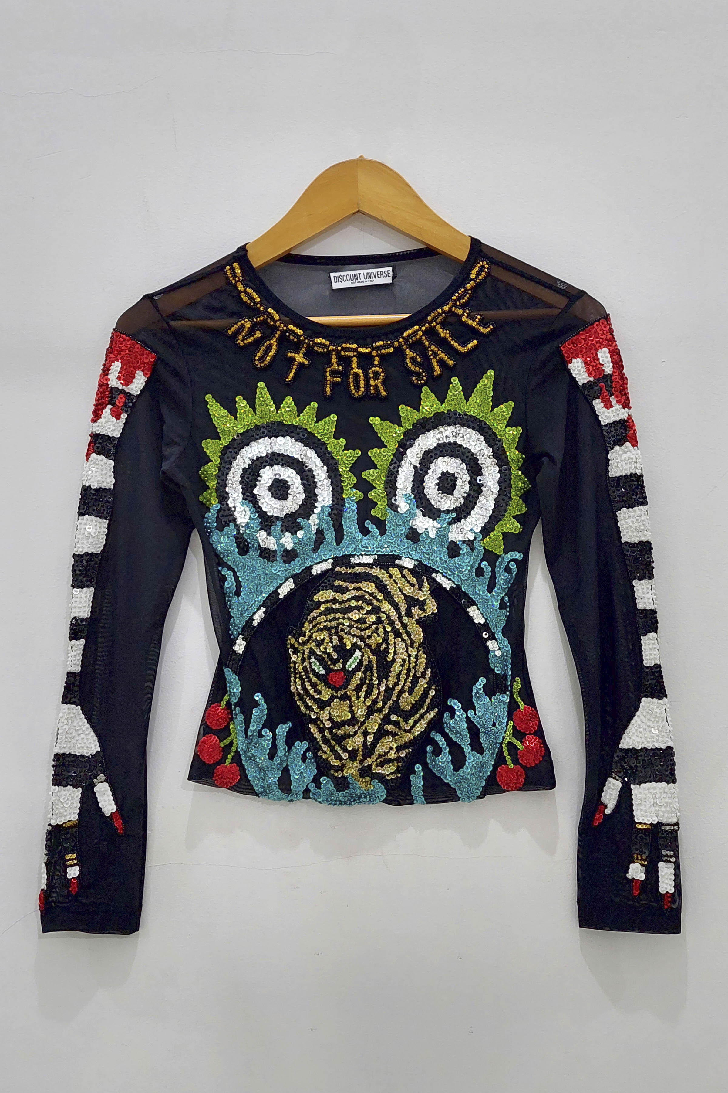 EUPHORIA CREWNECK TOP LS (VARIATION 2) EUPHORIA CREWNECK TOP LS (VARIATION 2)